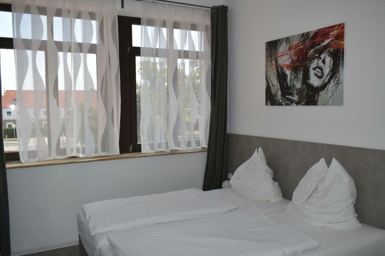 Motel Schoenefeld Großziethen Esterno foto